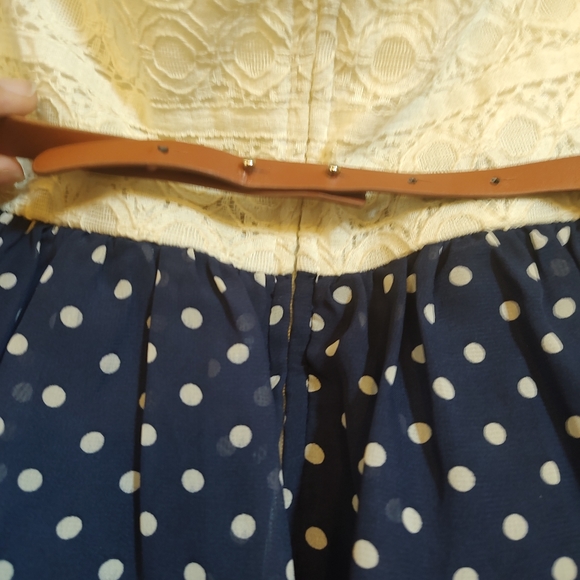 Dress - Picture 3 of 4